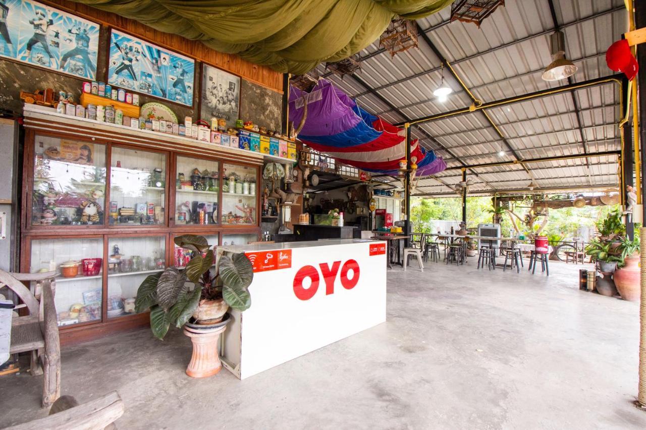 Hotel Oyo 999 Baan Pak Rom Ruen HHQ Esterno foto
