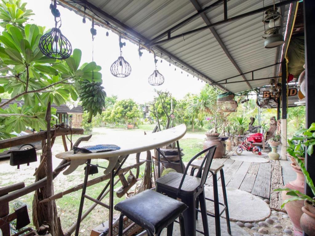 Hotel Oyo 999 Baan Pak Rom Ruen HHQ Esterno foto