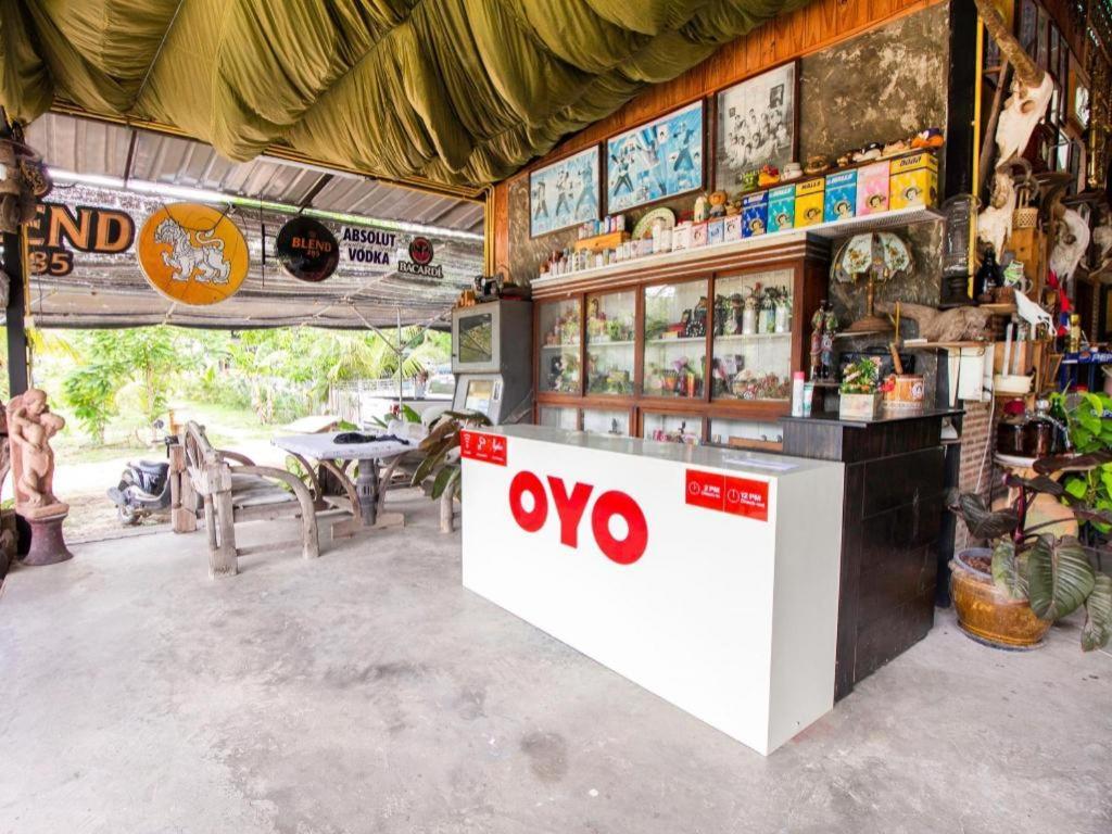 Hotel Oyo 999 Baan Pak Rom Ruen HHQ Esterno foto