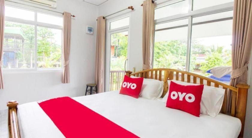 Hotel Oyo 999 Baan Pak Rom Ruen HHQ Esterno foto
