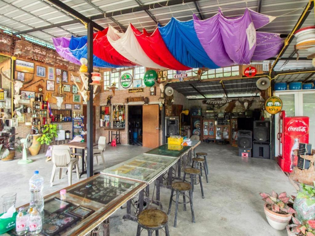 Hotel Oyo 999 Baan Pak Rom Ruen HHQ Esterno foto