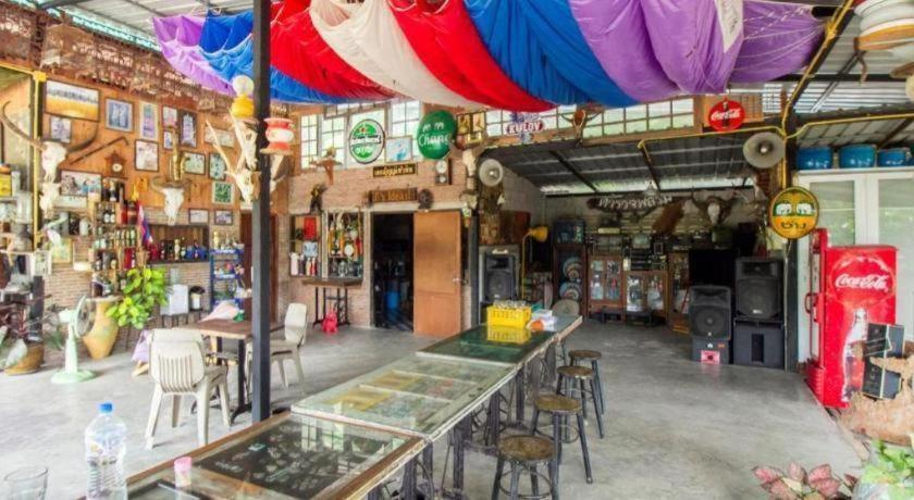 Hotel Oyo 999 Baan Pak Rom Ruen HHQ Esterno foto