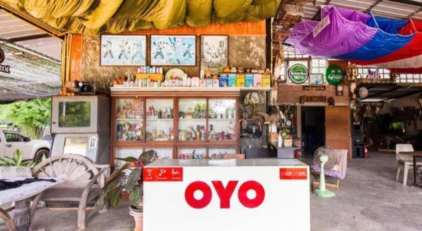 Hotel Oyo 999 Baan Pak Rom Ruen HHQ Esterno foto