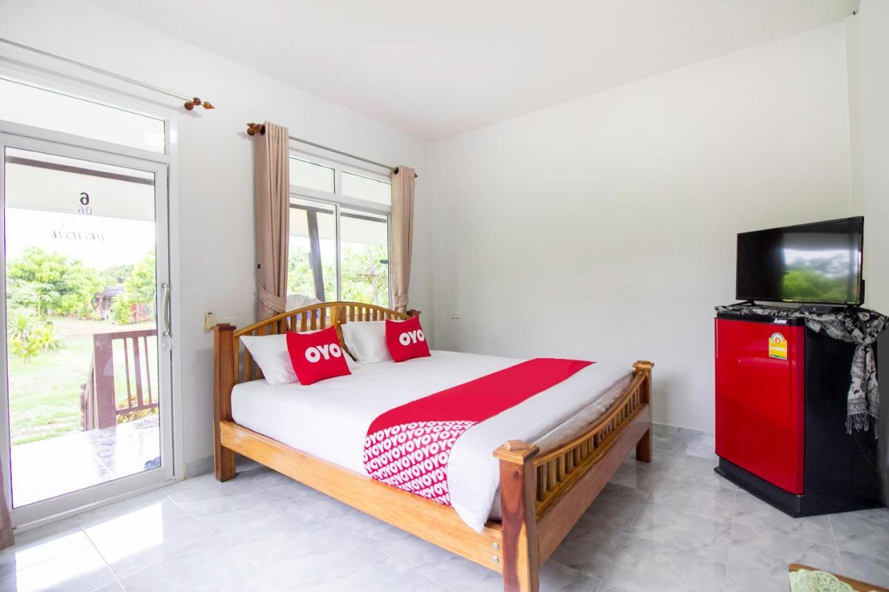 Hotel Oyo 999 Baan Pak Rom Ruen HHQ Esterno foto